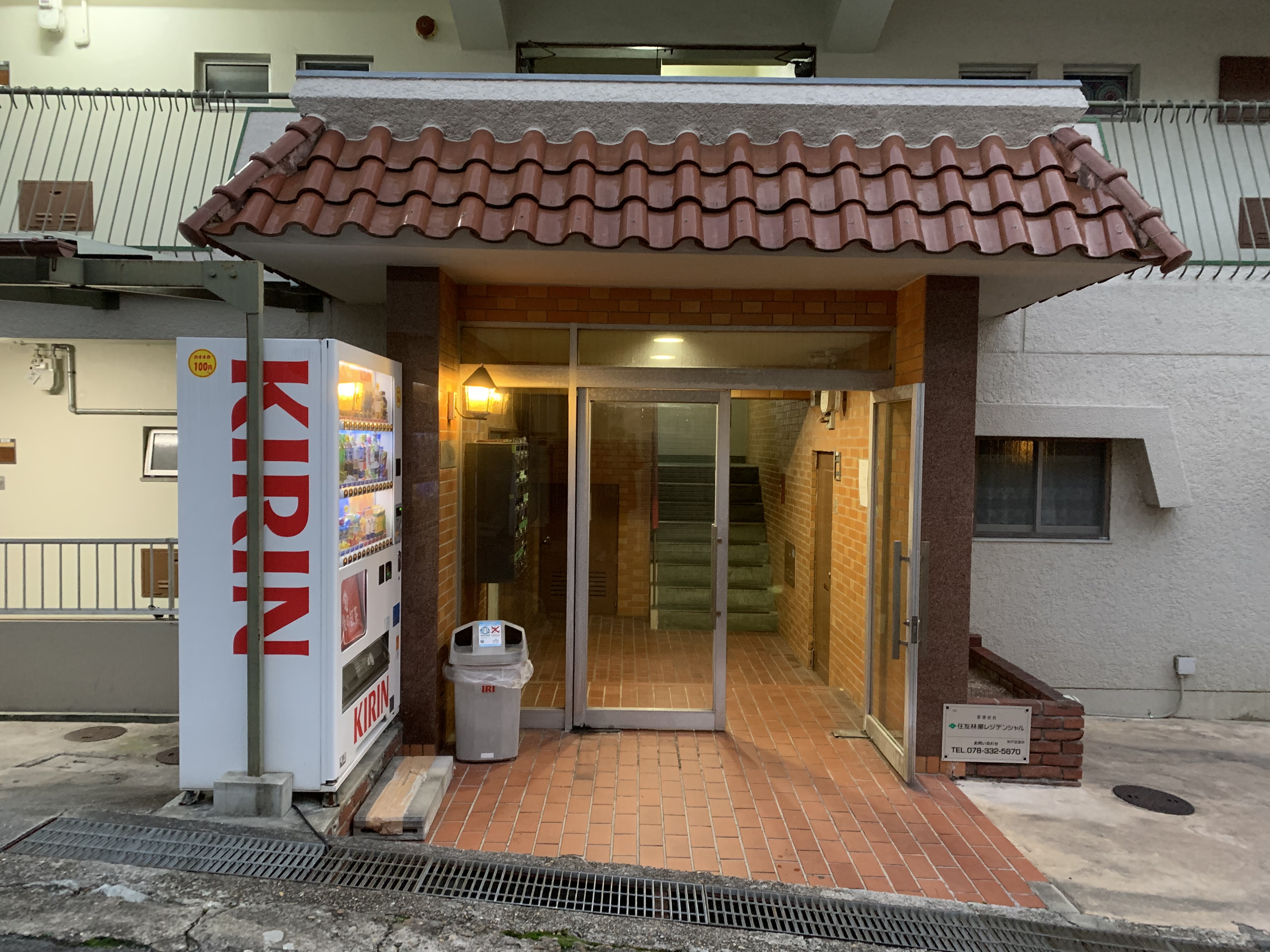 マンション 入口